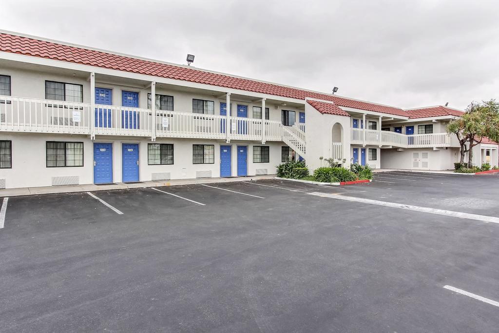 Motel 6-Salinas, Ca - North Monterey Area Bagian luar foto